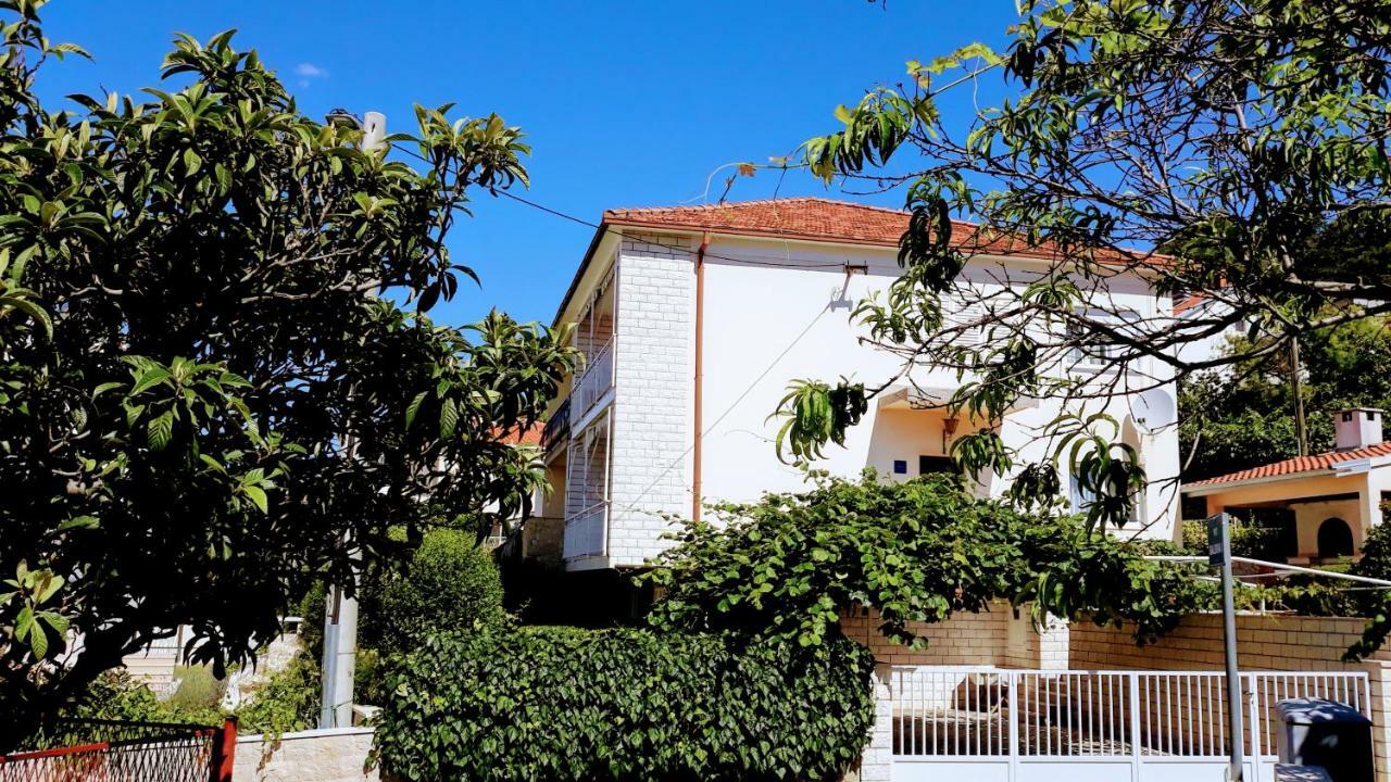 Apartment Ivo Trogir Exterior photo