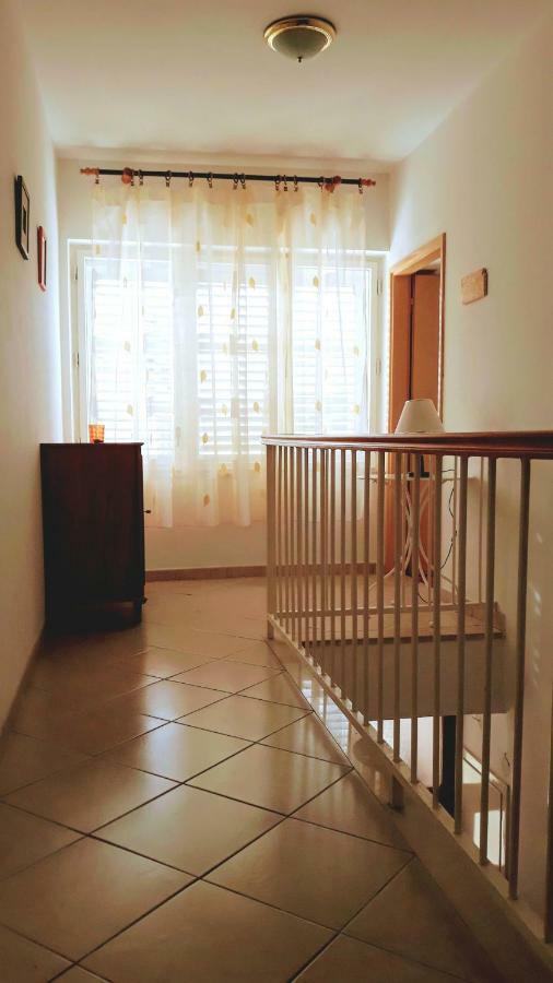 Apartment Ivo Trogir Exterior photo