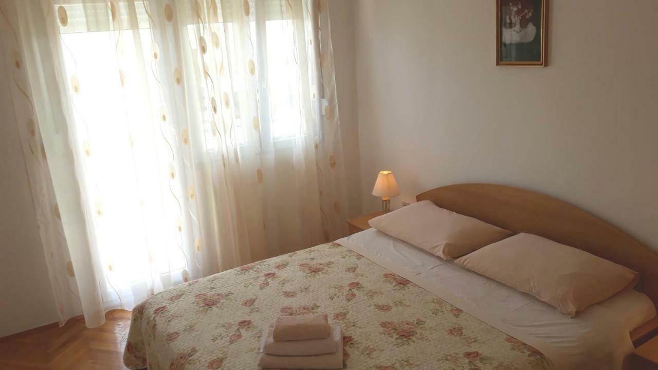 Apartment Ivo Trogir Exterior photo